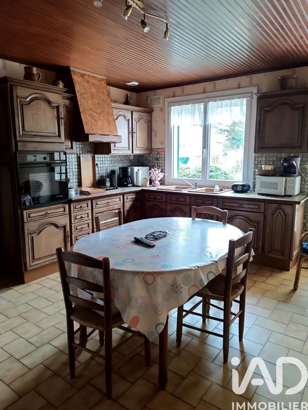 Maison - 95 m² - 5 pièces