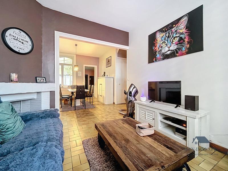 Maison - 95 m² - 5 pièces