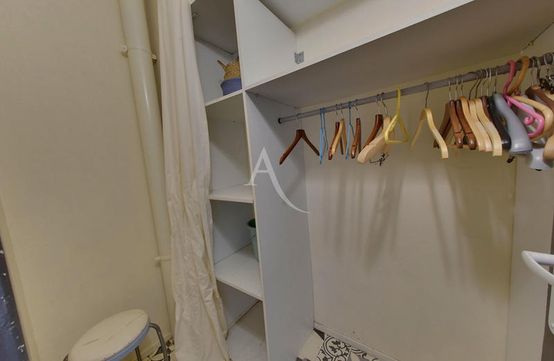 Appartement - 87 m² - 5 pièces