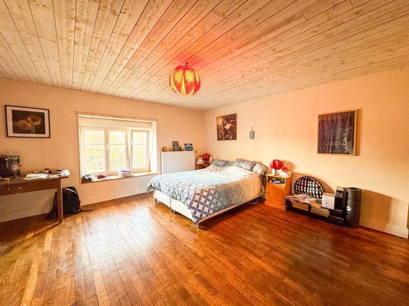 Maison - 271 m² - 7 pièces