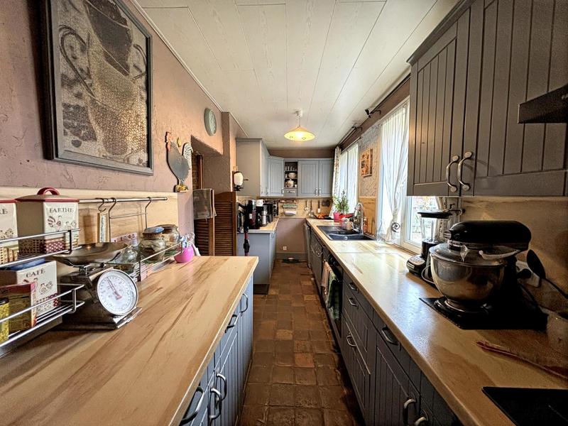 Maison - 190 m² - 9 pièces