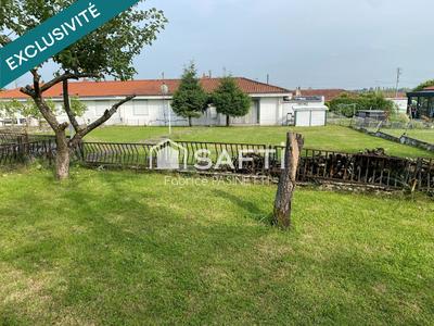 Maison - 94 m² - 5 pièces