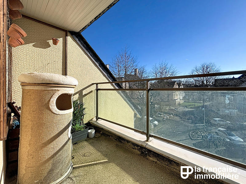 Appartement - 99 m² - 4 pièces