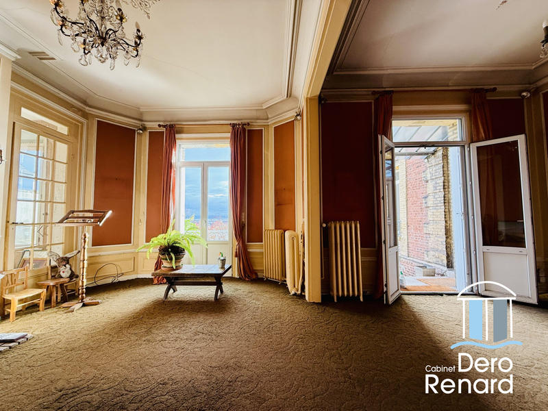 Maison ancienne - 270 m² - 10 pièces