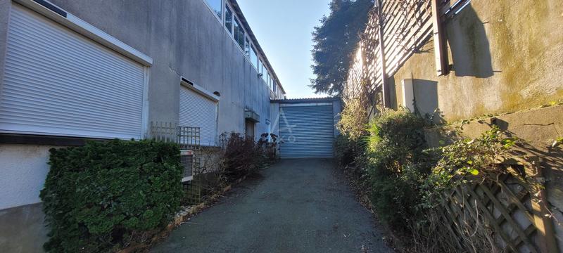 Entrepôt - 583 m² - 9 pièces