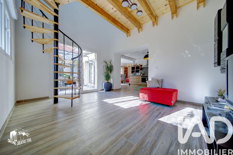 Maison - 140 m² - 5 pièces