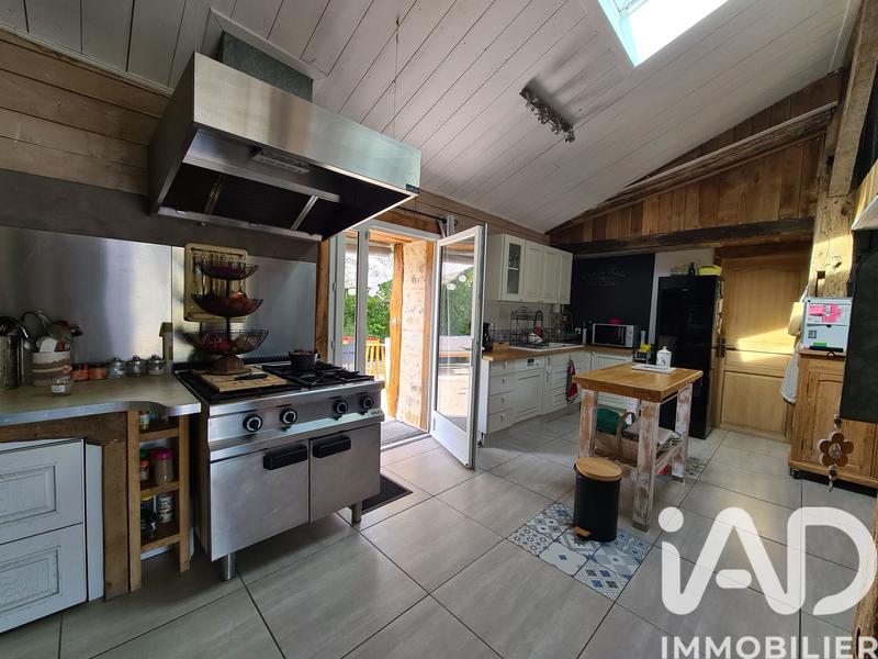 Maison - 196 m² - 5 pièces