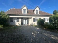 Maison - 258 m² - 8 pièces