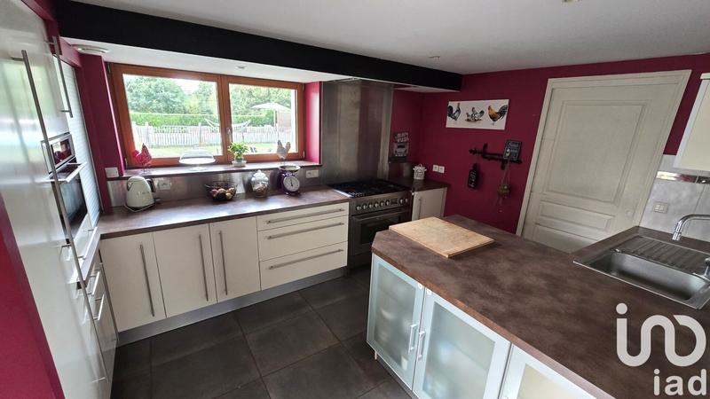 Maison - 244 m² - 8 pièces