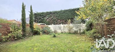 Maison - 168 m² - 8 pièces