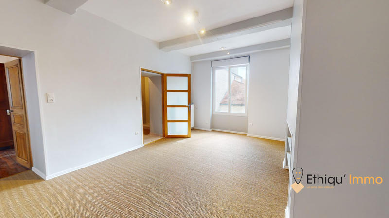 Maison - 287 m² - 8 pièces