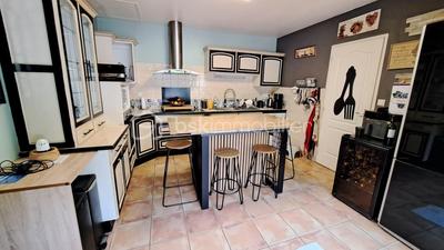 Maison traditionnelle - 181 m² - 7 pièces