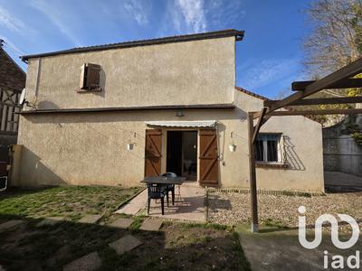 Maison - 77 m² - 6 pièces