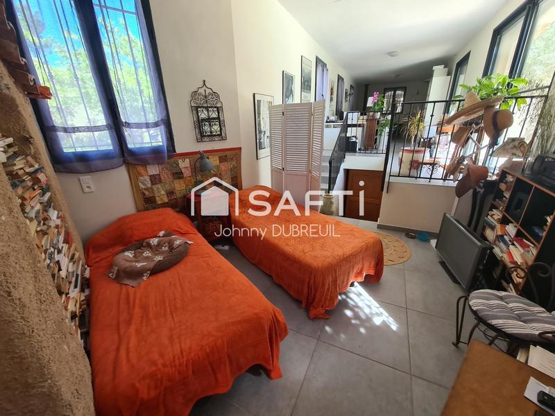 Maison - 230 m² - 5 pièces