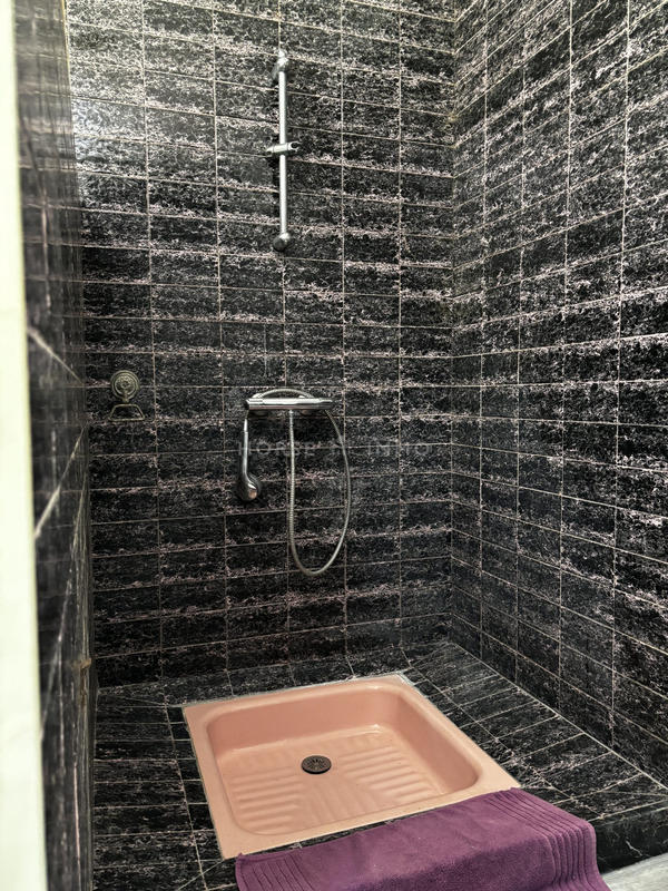 Maison - 231 m² - 7 pièces