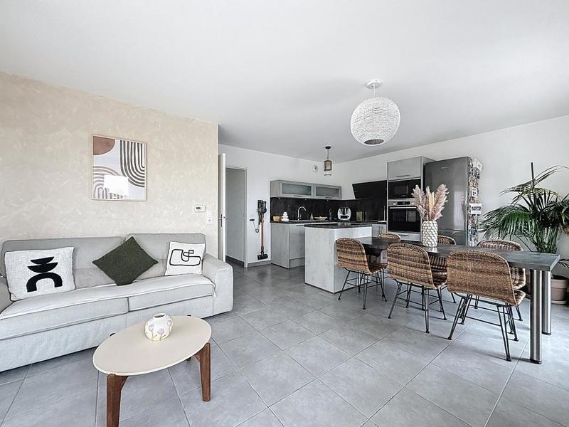 Appartement - 65 m² - 3 pièces