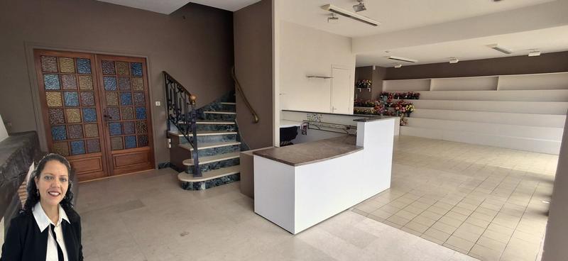 Local commercial - 265 m² - 8 pièces