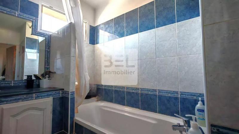 Maison de village - 90 m² - 5 pièces