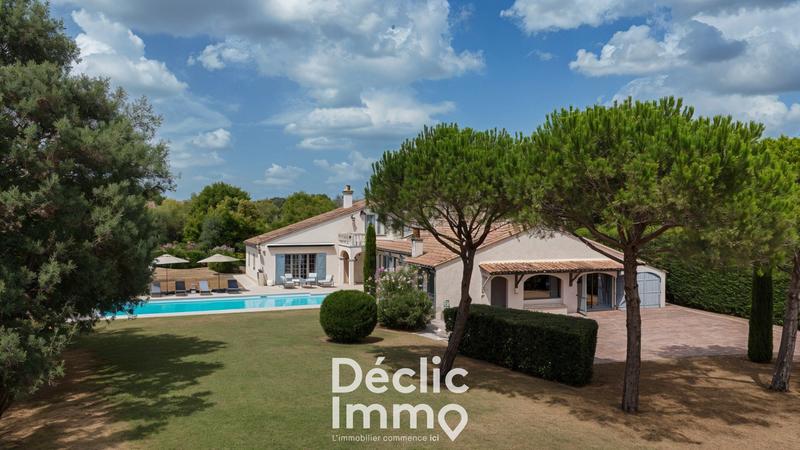 Maison - 290 m² - 7 pièces