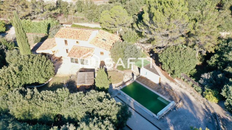 Villa - 200 m² - 8 pièces