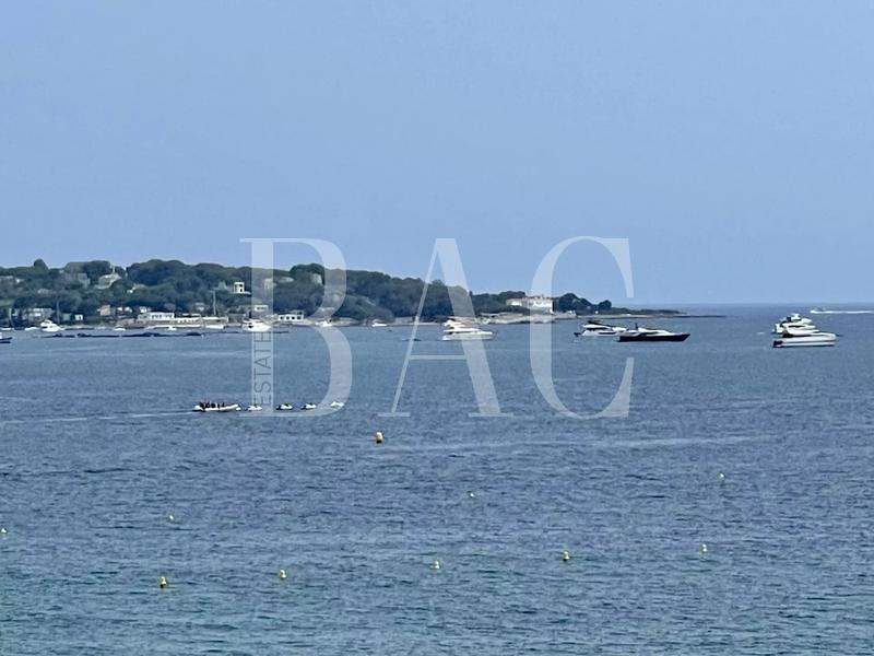 Appartement - 125 m² - 7 pièces