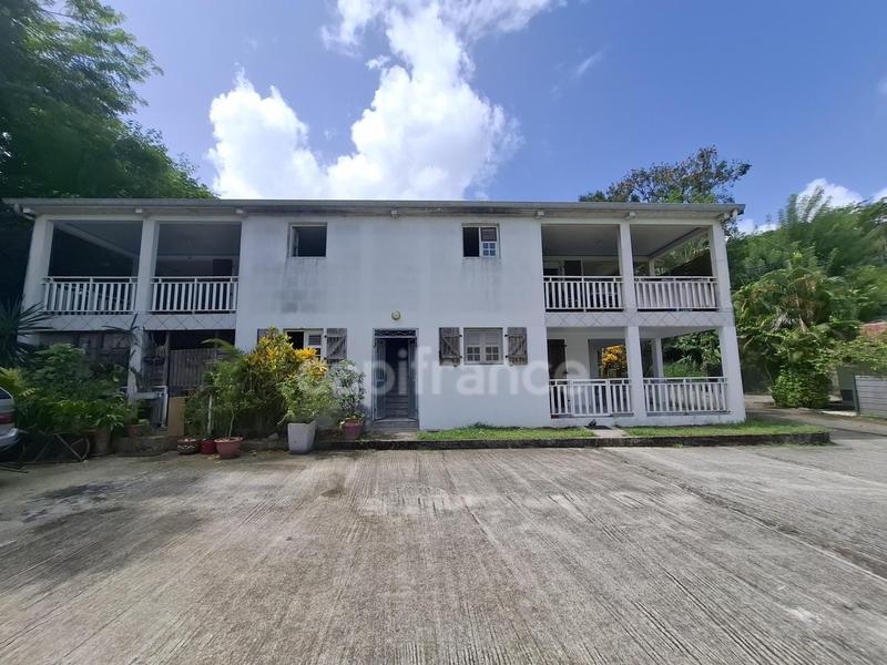 Immeuble - 334 m² - 17 pièces