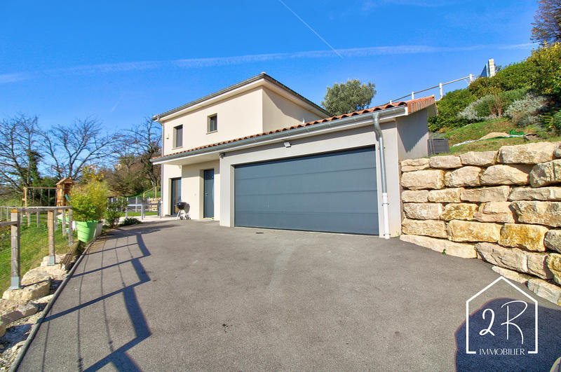 Maison - 114 m² - 5 pièces