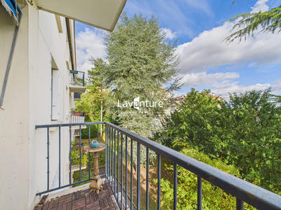 Appartement - 99 m² - 4 pièces