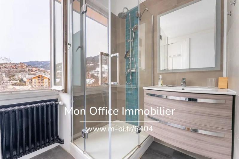 Appartement - 138 m² - 5 pièces