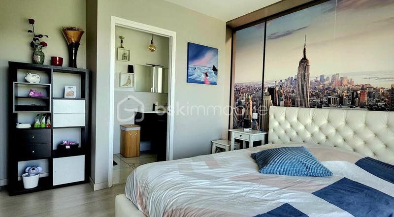 Maison - 202 m² - 7 pièces