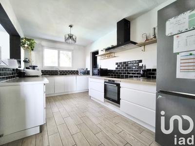 Maison - 135 m² - 6 pièces