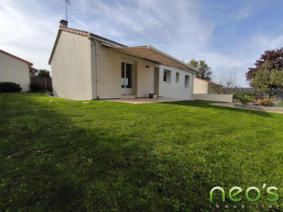 Maison traditionnelle - 92 m² - 4 pièces