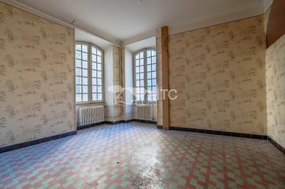 Maison - 265 m² - 12 pièces