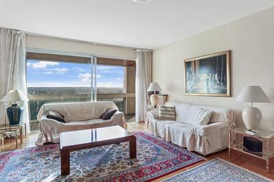 Appartement - 111 m² - 4 pièces