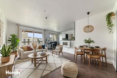 Appartement - 83 m² - 4 pièces