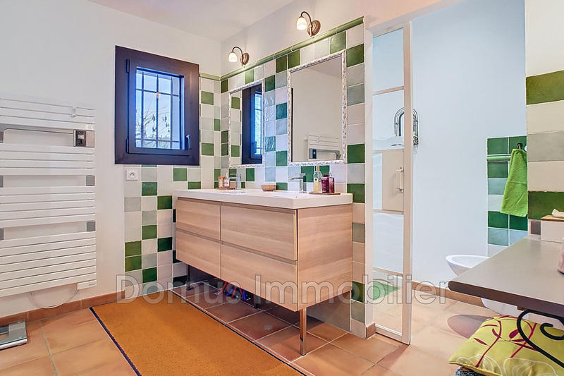 Maison - 188 m² - 8 pièces