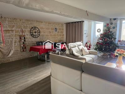 Maison - 230 m² - 9 pièces