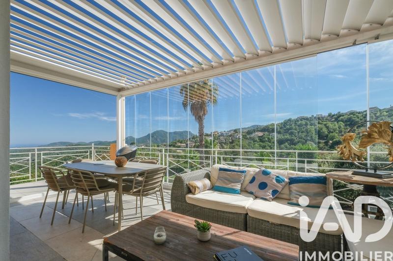 Maison de maîtres - 225 m² - 6 pièces