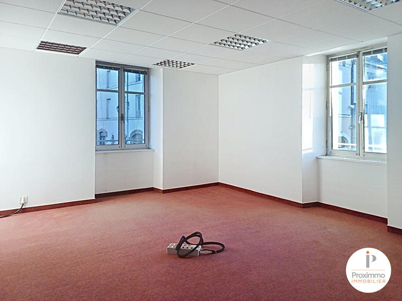 Local commercial - 199 m² - 9 pièces