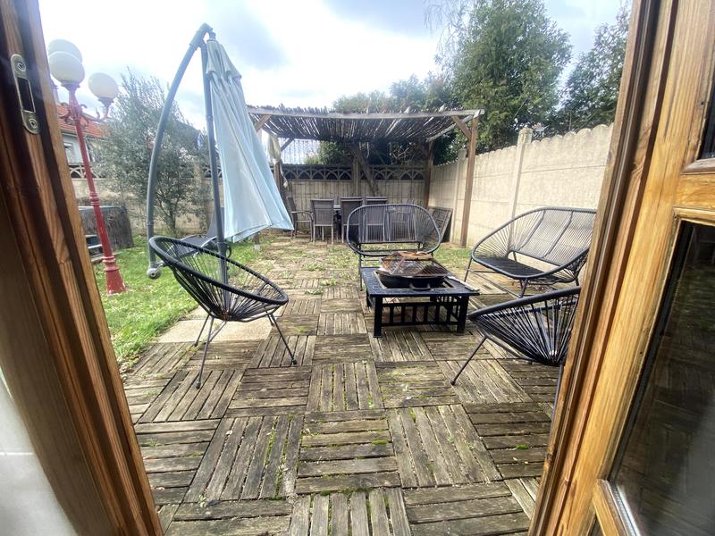 Maison - 95 m² - 5 pièces