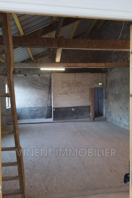 Local commercial - 166 m²