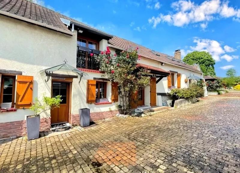 Maison ancienne - 167 m² - 8 pièces