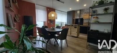 Maison - 96 m² - 5 pièces