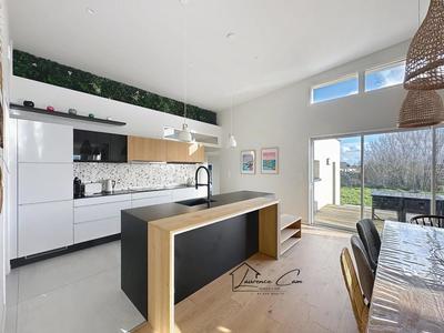 Maison - 129 m² - 1 pièce