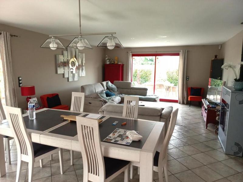 Maison - 213 m² - 10 pièces