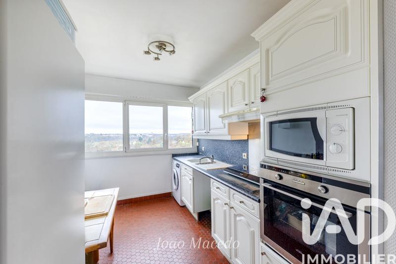 Appartement - 93 m² - 5 pièces