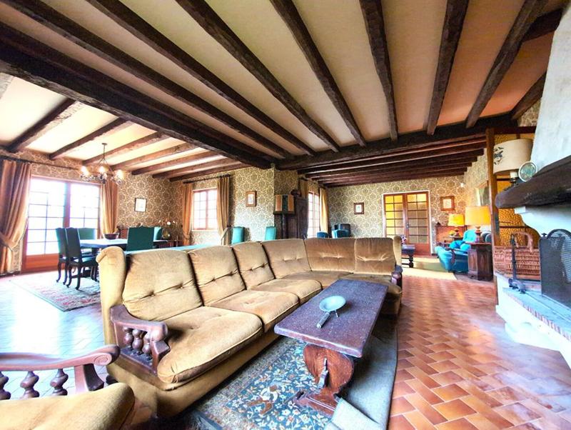 Demeure - 300 m² - 10 pièces