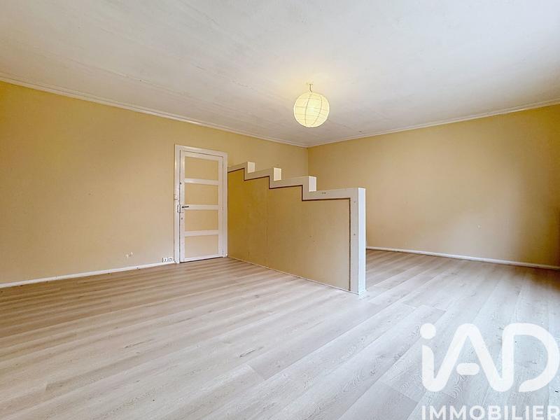 Maison - 240 m² - 7 pièces