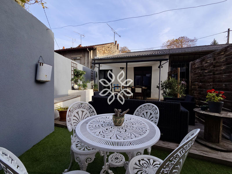 Maison - 150 m² - 8 pièces