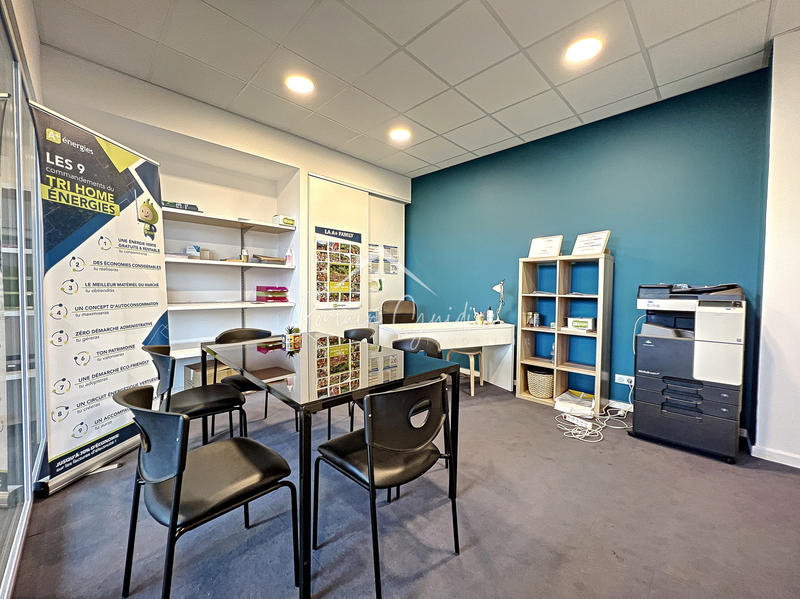 Loft - 311 m² - 8 pièces